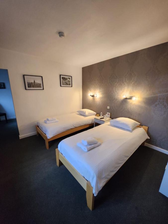 Hotel Francorchamps Pitlane Lodge Екстер'єр фото