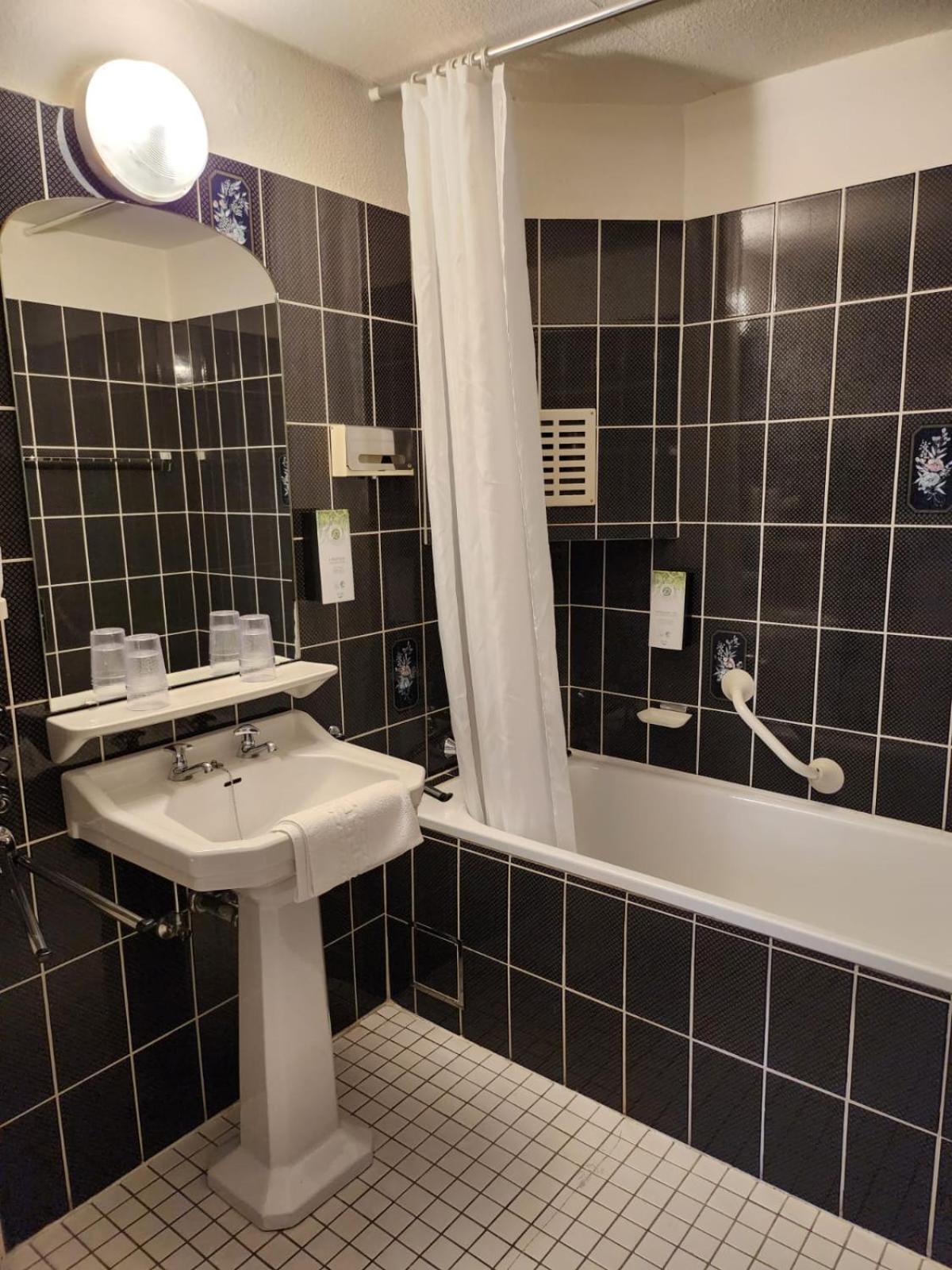 Hotel Francorchamps Pitlane Lodge Екстер'єр фото