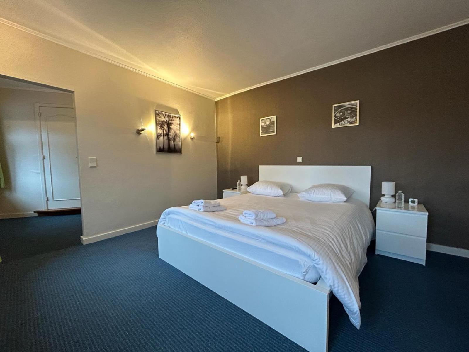 Hotel Francorchamps Pitlane Lodge Екстер'єр фото
